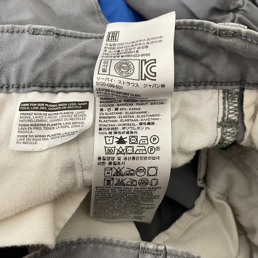 Levis Pants Mens 29x30 Grey Cargo Joggers Casual Tapered Pockets Outdoors Gorp - Picture 7 of 9